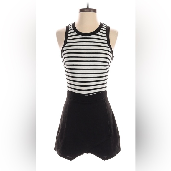 Dry Goods Pants - Super cute romper!